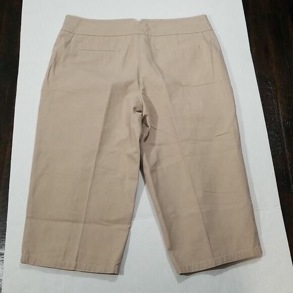 Cato Khaki‎ Capris Plus Size 14 - Picture 2 of 8